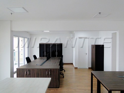 Comercial de 60m² em Santana
