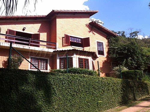 Sobrado de 356m² com 3 quartos em Serra da Cantareira
