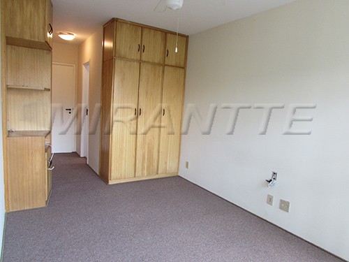 Sobrado de 224m² com 4 quartos em Alto de Pinheiros