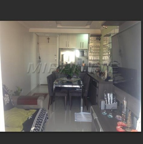 Apartamento de 57m² com 3 quartos em Limão