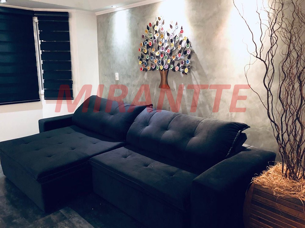 Cond. fechado de 240m² com 3 quartos em Horto Florestal