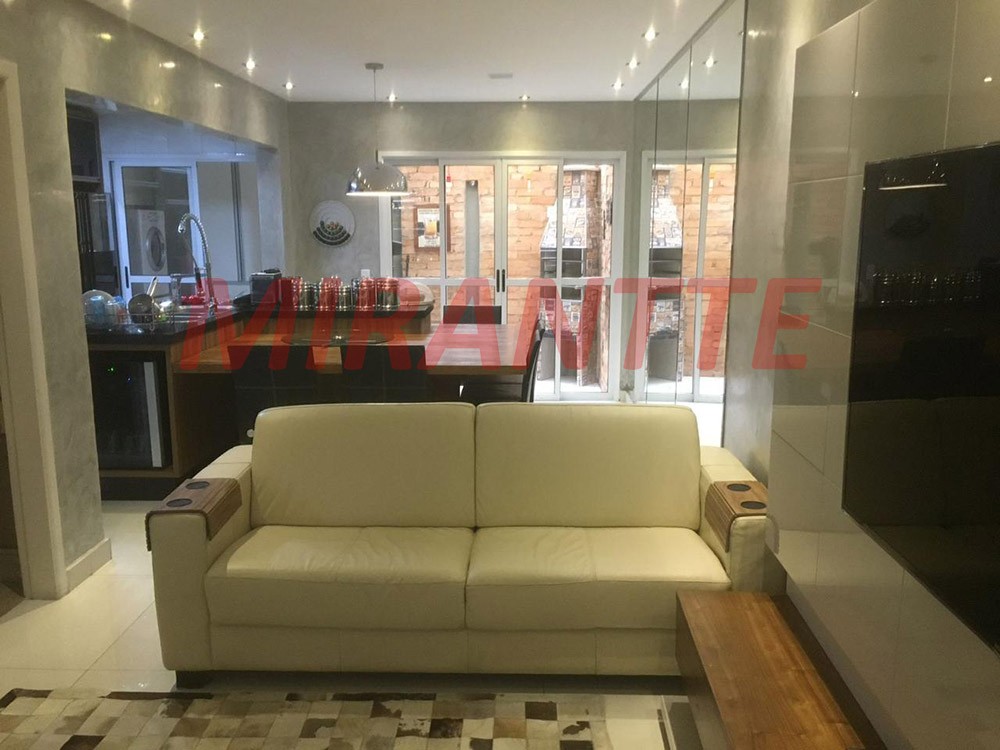Cond. fechado de 240m² com 3 quartos em Horto Florestal