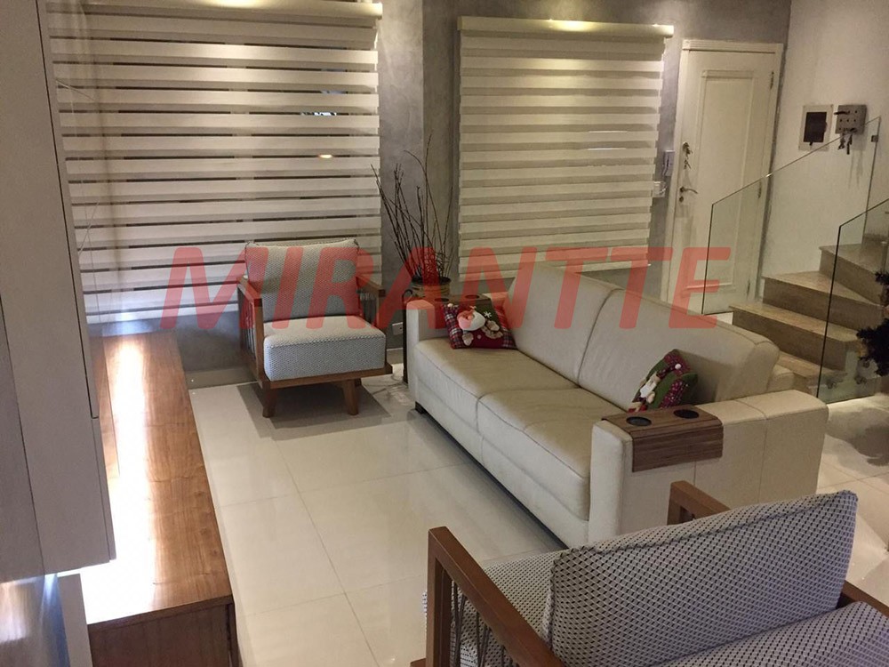 Cond. fechado de 240m² com 3 quartos em Horto Florestal