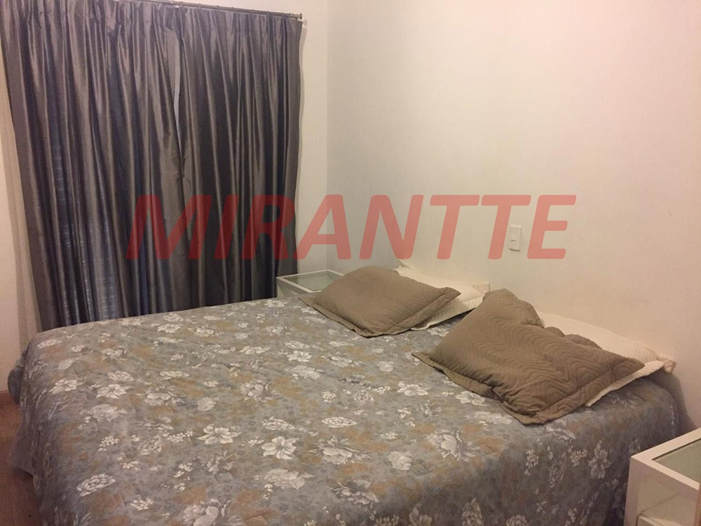 Cond. fechado de 240m² com 3 quartos em Horto Florestal
