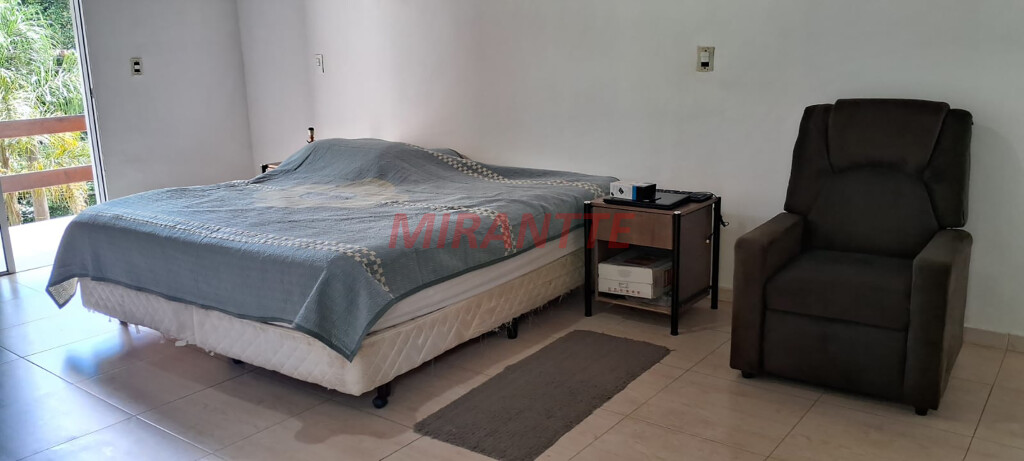 Sobrado de 390m² com 5 quartos em Serra da Cantareira