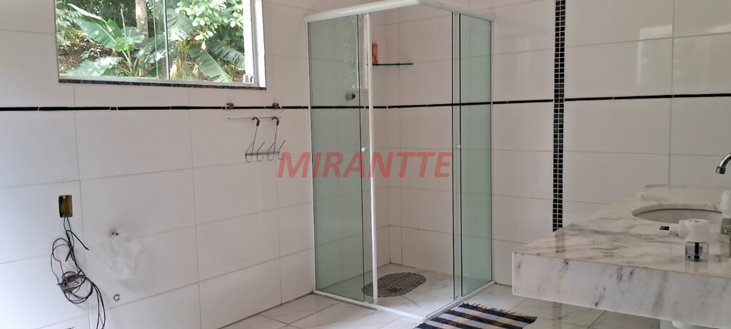 Sobrado de 390m² com 5 quartos em Serra da Cantareira