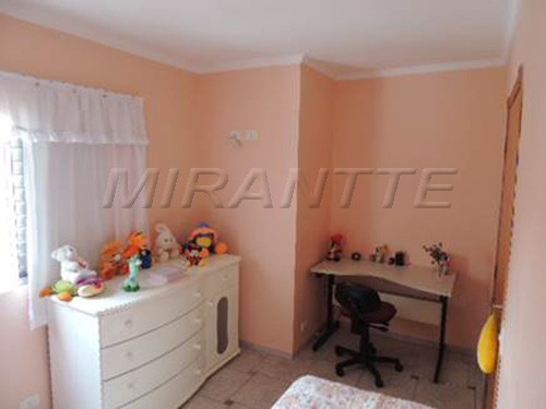 Sobrado de 172m² com 2 quartos em Parque Tiete