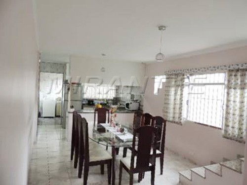 Sobrado de 172m² com 2 quartos em Parque Tiete