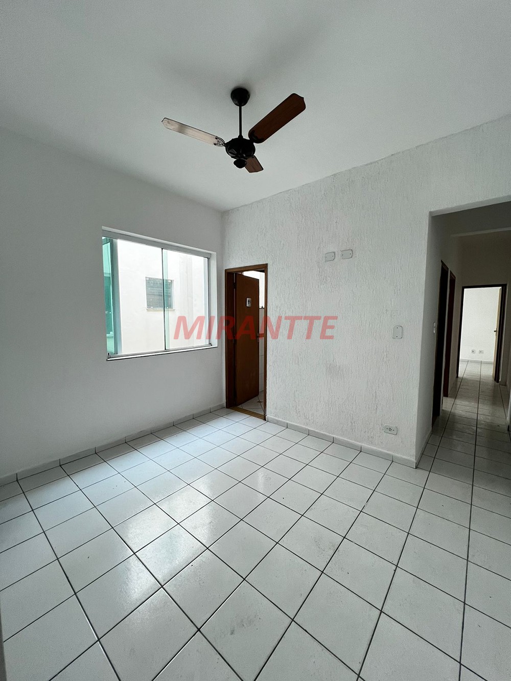 Comercial de 826m² em Santana