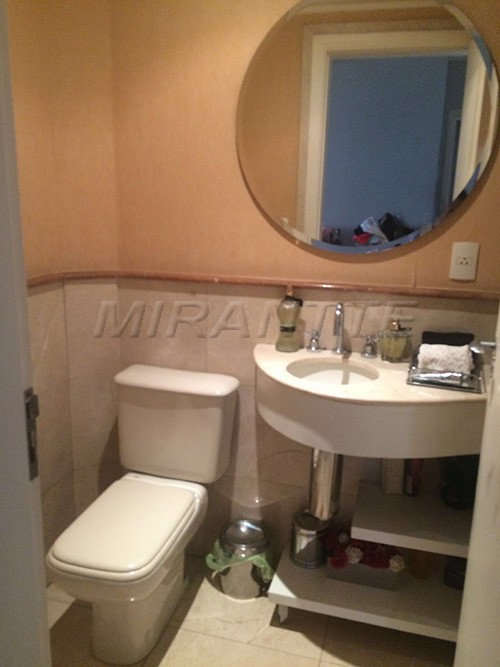 Apartamento de 205m² com 4 quartos em Santana