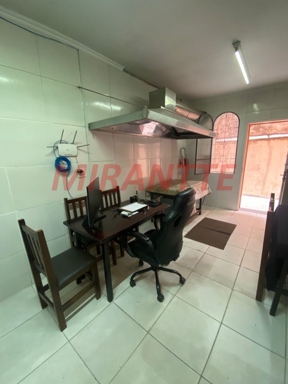 Sobrado de 217m² com 4 quartos em Santa Teresinha