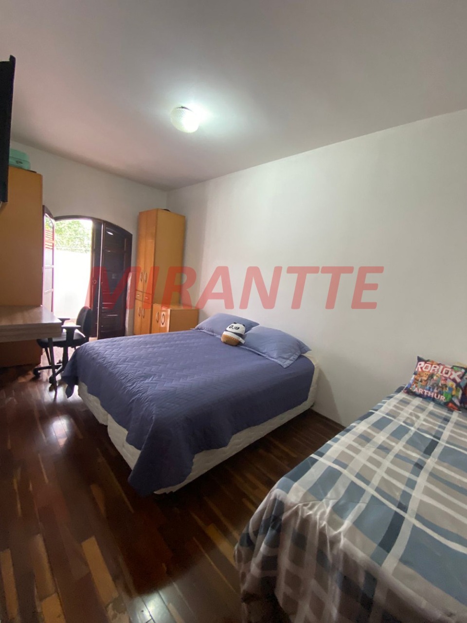 Sobrado de 217m² com 4 quartos em Santa Teresinha