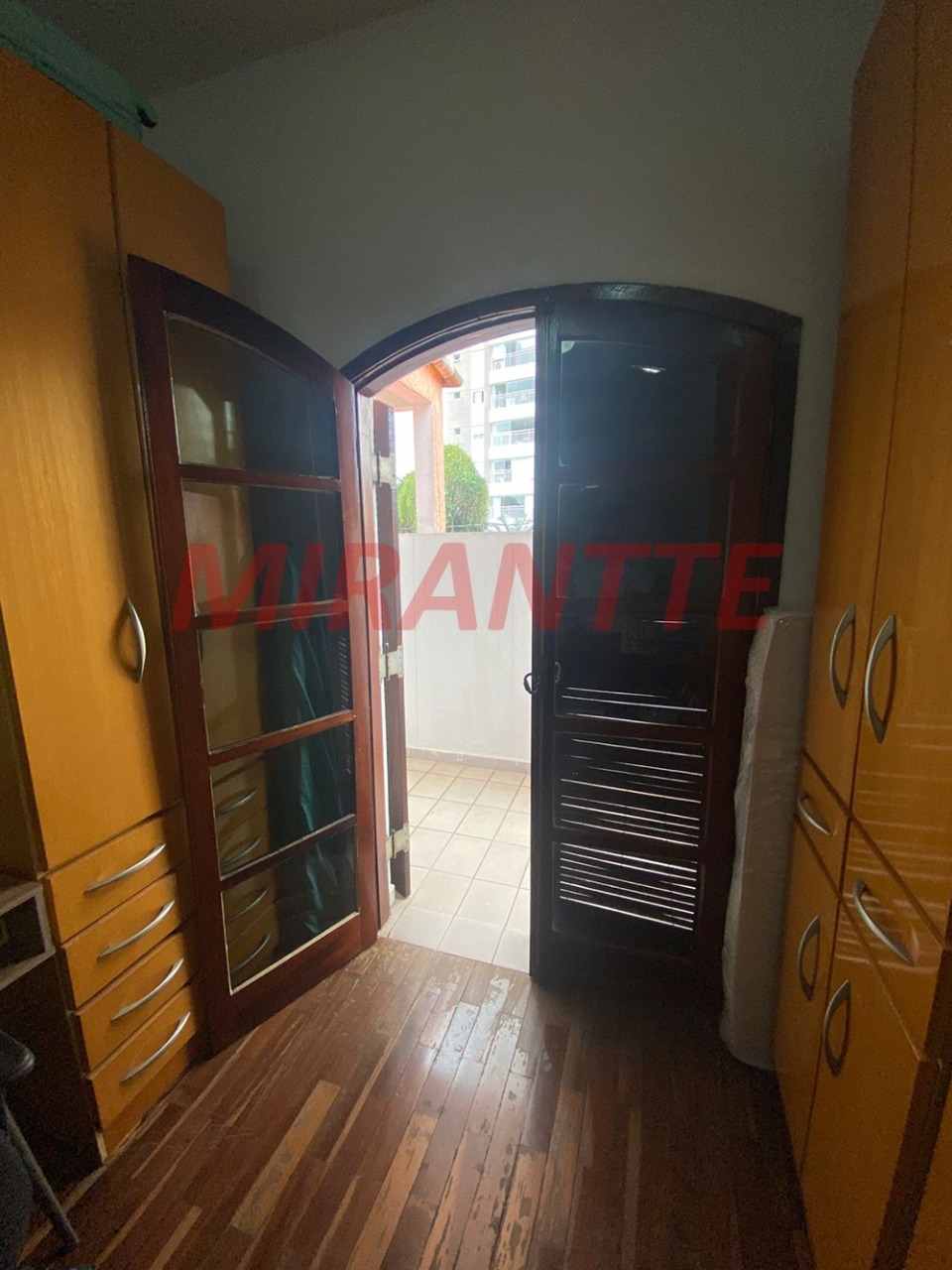 Sobrado de 217m² com 4 quartos em Santa Teresinha
