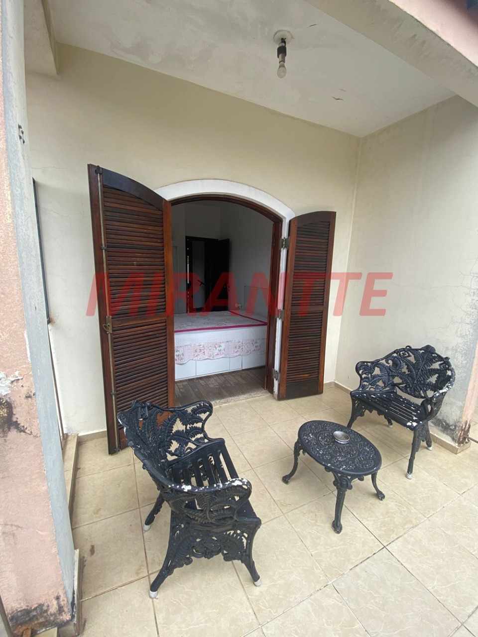 Sobrado de 217m² com 4 quartos em Santa Teresinha