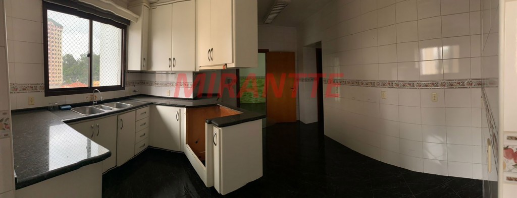 Apartamento de 270m² com 4 quartos em Horto Florestal