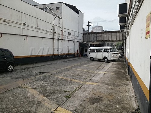 Comercial de 5213m² em Santana