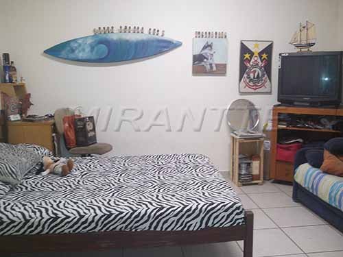 Casa terrea de 204m² com 2 quartos em Água Fria