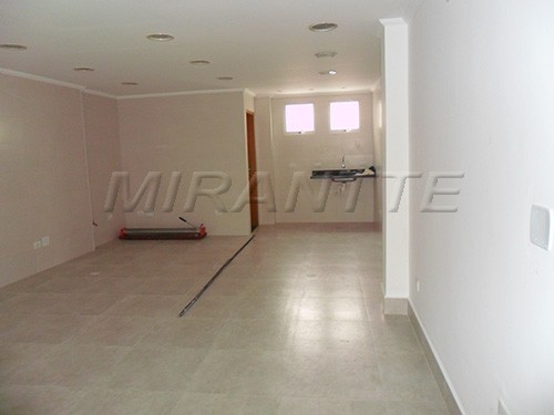 Comercial de 225m² em Santana