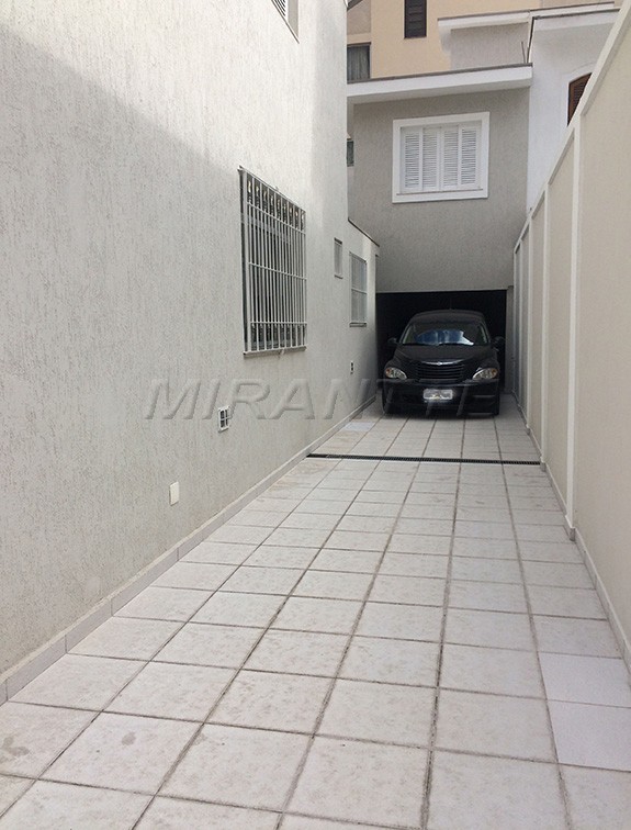 Sobrado de 300m² com 3 quartos em Santana