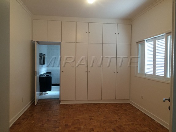 Sobrado de 300m² com 3 quartos em Santana