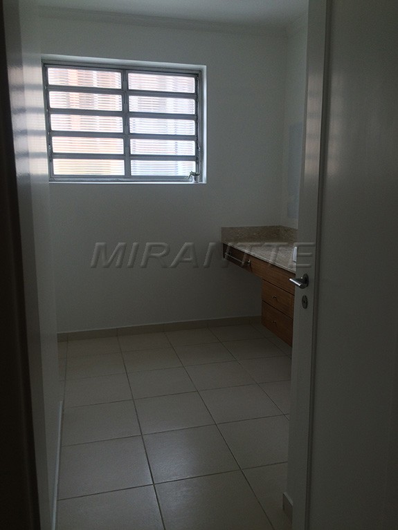 Sobrado de 300m² com 3 quartos em Santana