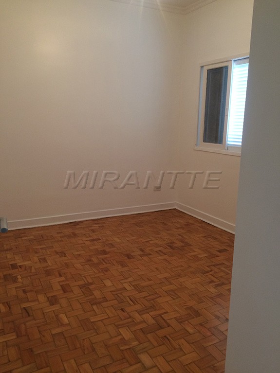 Sobrado de 300m² com 3 quartos em Santana
