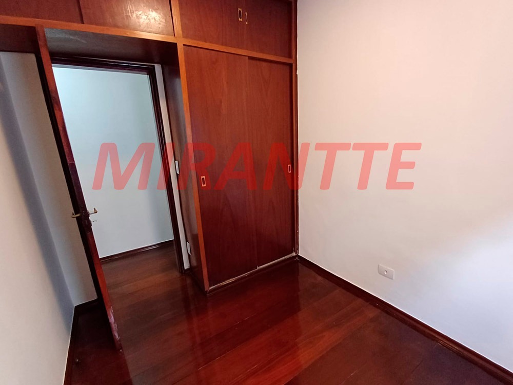 Casa terrea de 190m² com 4 quartos em Água Fria