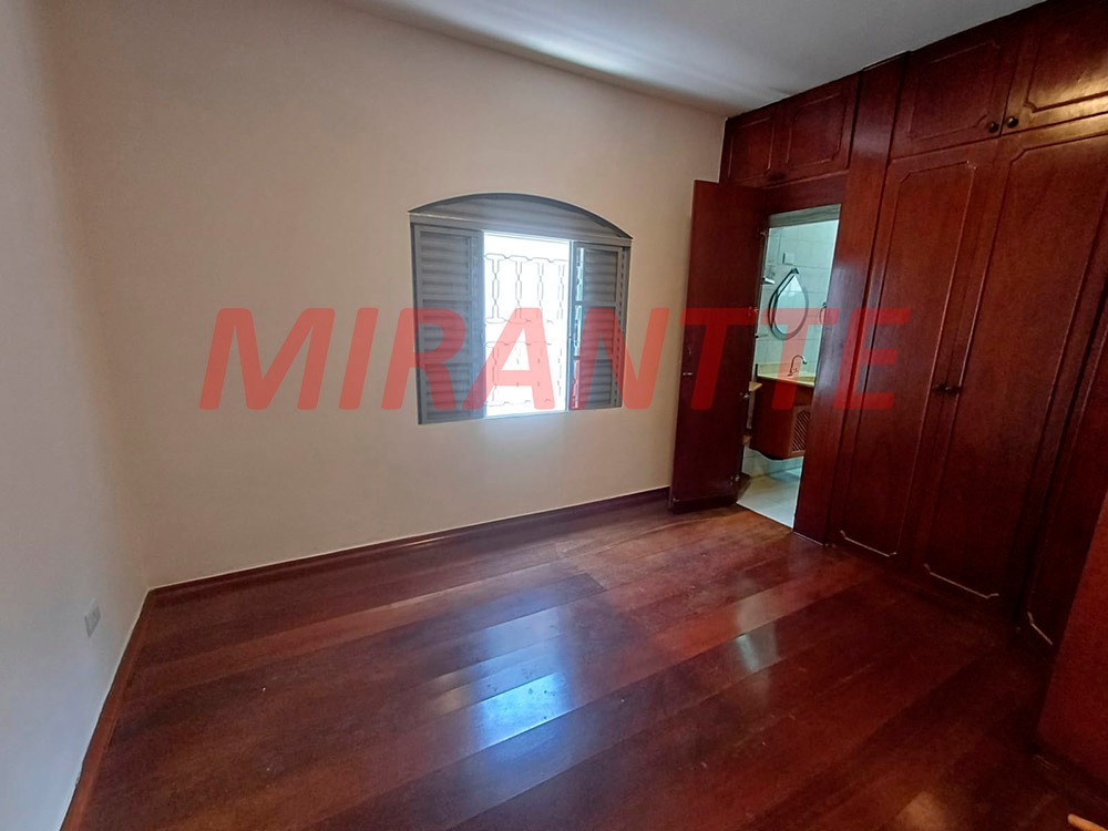 Casa terrea de 190m² com 4 quartos em Água Fria