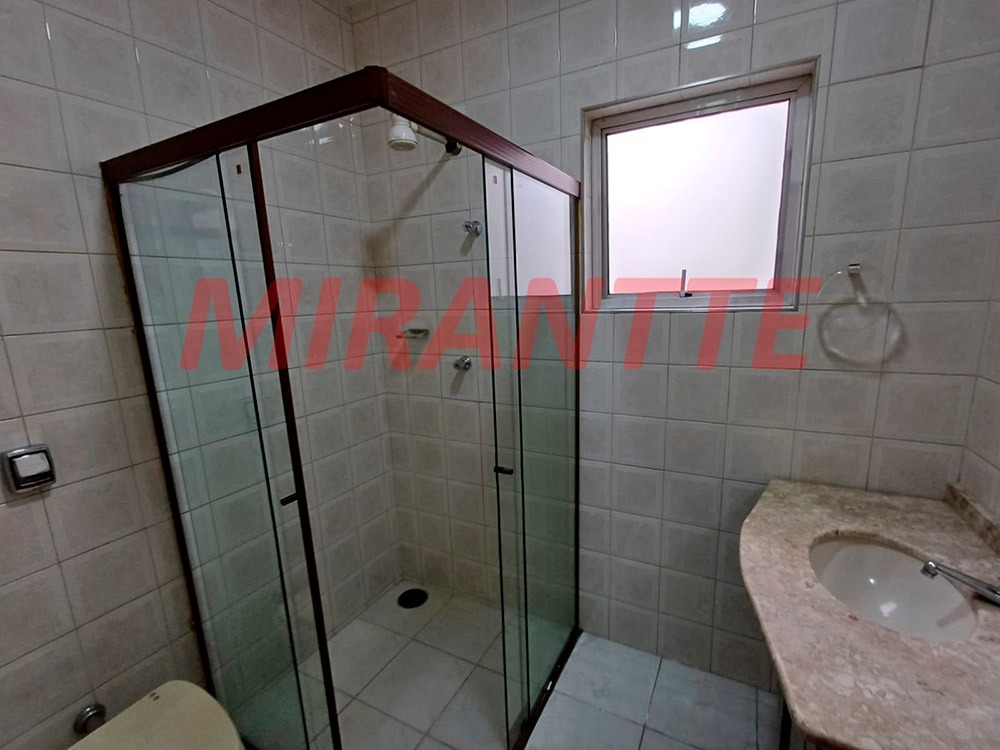 Casa terrea de 190m² com 4 quartos em Água Fria