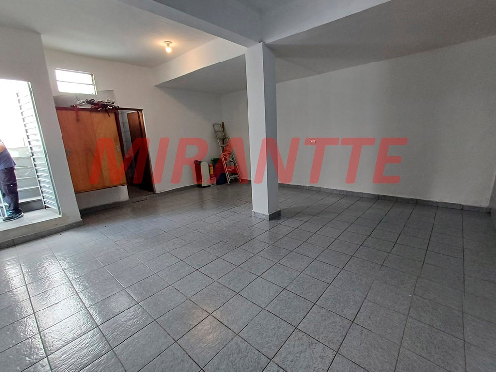 Casa terrea de 190m² com 4 quartos em Água Fria