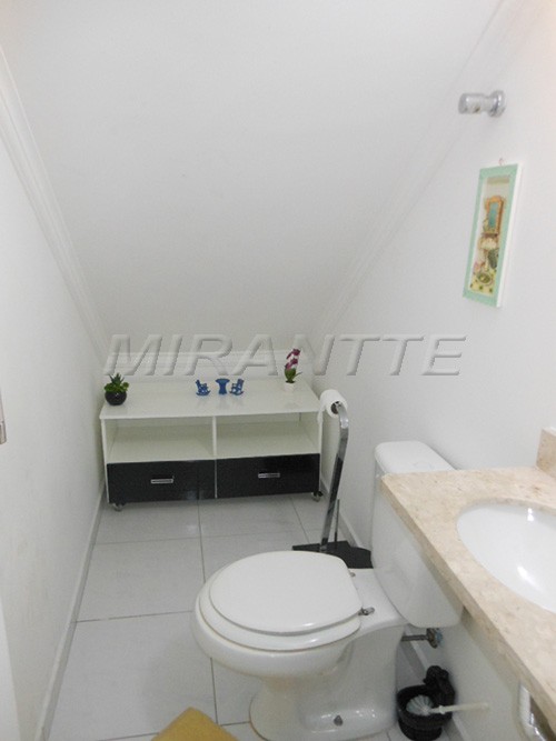 Sobrado de 149m² com 3 quartos em Parada Inglesa