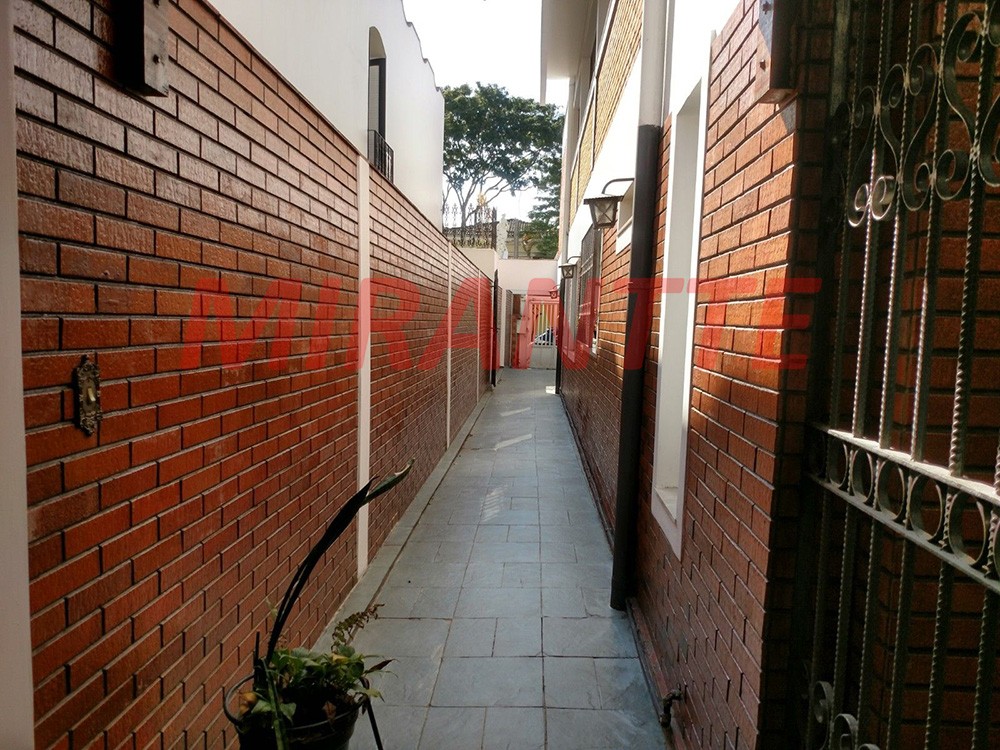 Sobrado de 350m² com 4 quartos em Santana