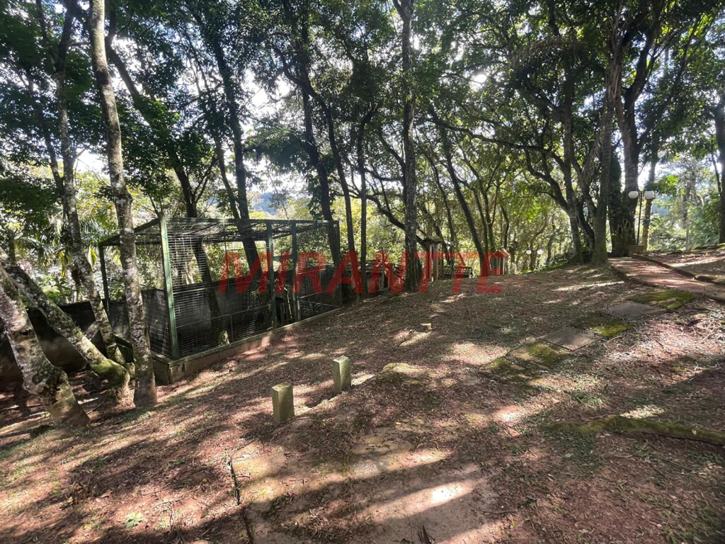 Casa terrea de 600m² com 3 quartos em Serra Da Cantareira
