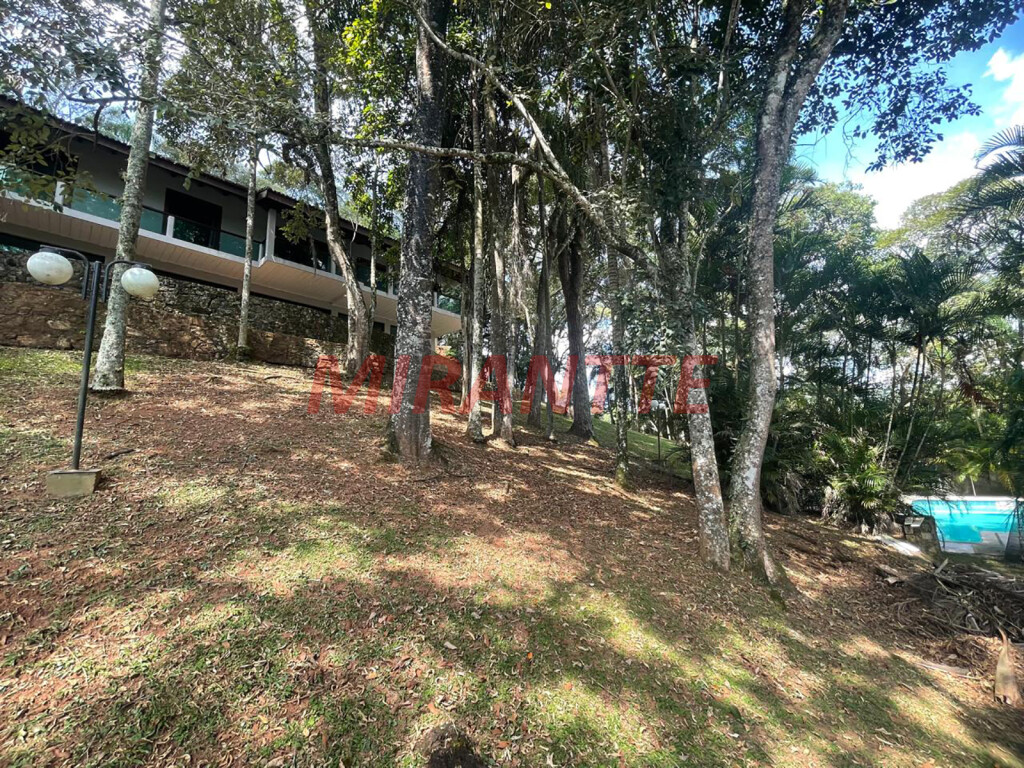 Casa terrea de 600m² com 3 quartos em Serra Da Cantareira