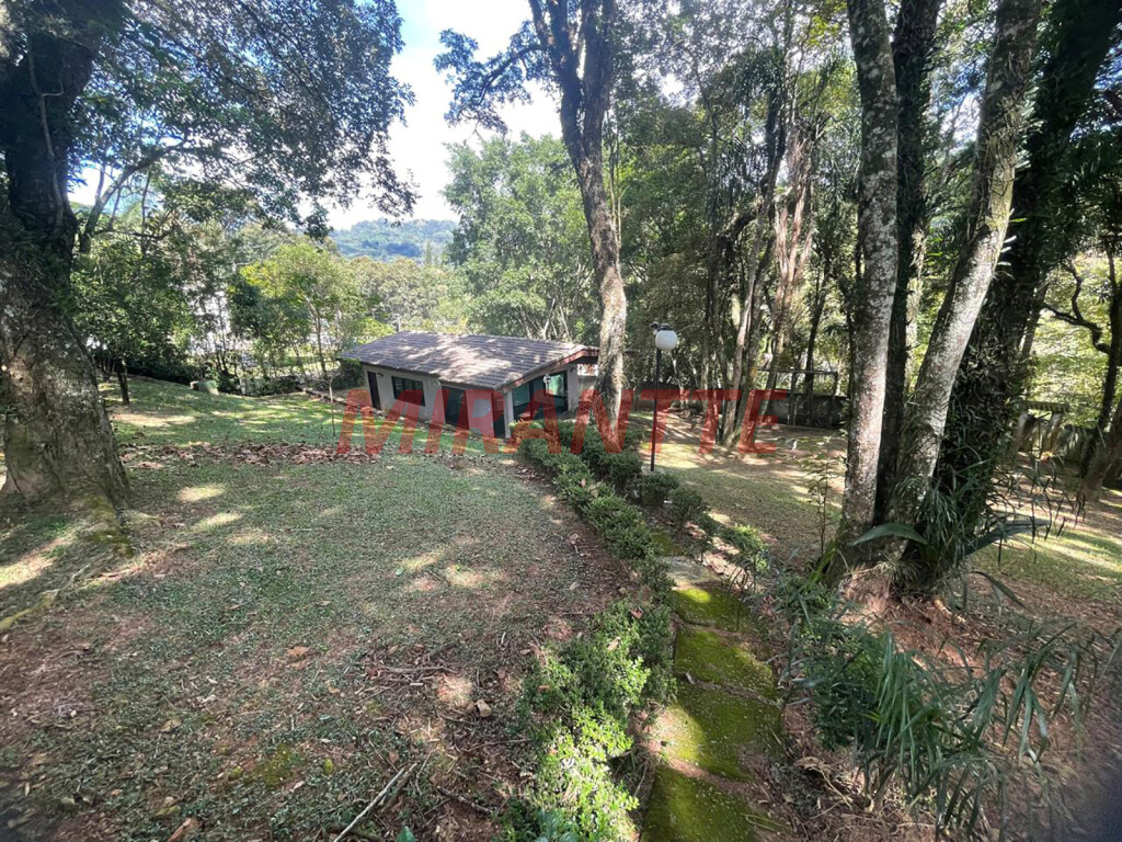 Casa terrea de 600m² com 3 quartos em Serra Da Cantareira