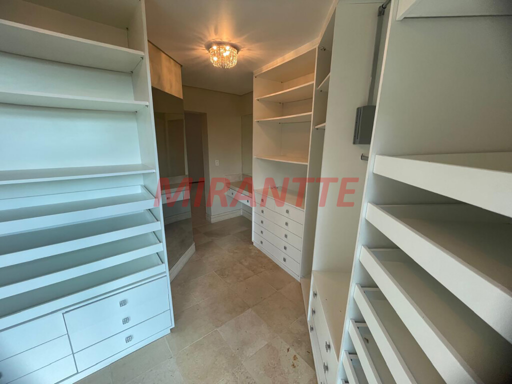 Casa terrea de 600m² com 3 quartos em Serra Da Cantareira