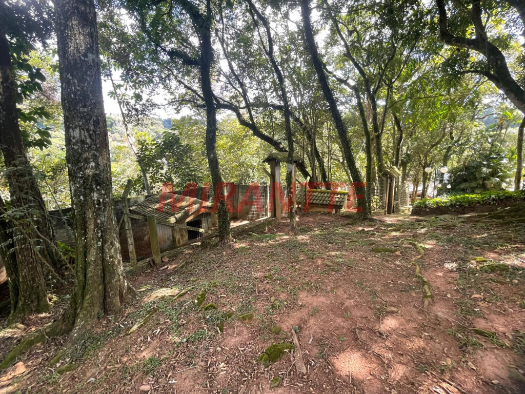 Casa terrea de 600m² com 3 quartos em Serra Da Cantareira