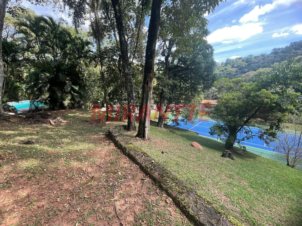 Casa terrea de 600m² com 3 quartos em Serra Da Cantareira
