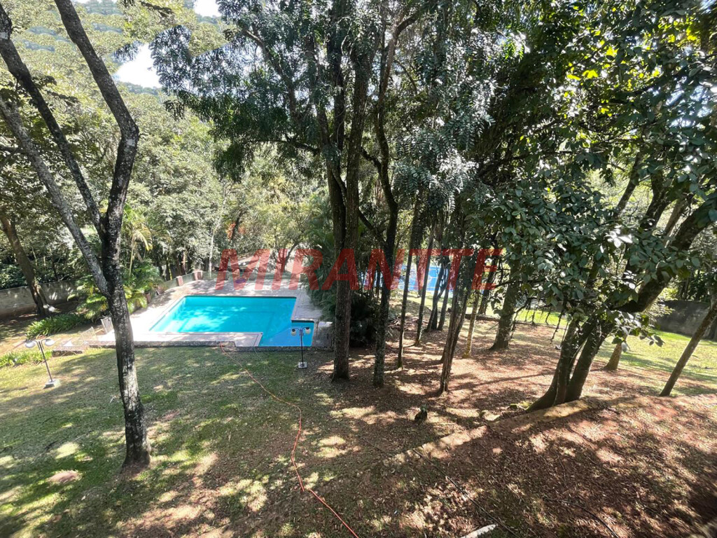Casa terrea de 600m² com 3 quartos em Serra Da Cantareira