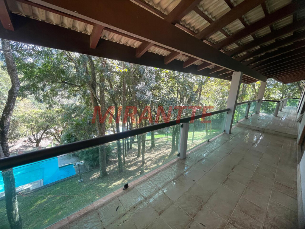 Casa terrea de 600m² com 3 quartos em Serra Da Cantareira