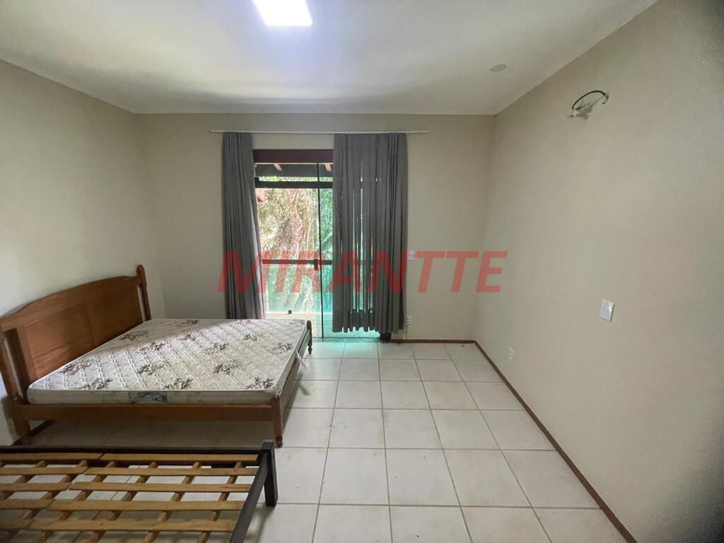 Casa terrea de 600m² com 3 quartos em Serra Da Cantareira