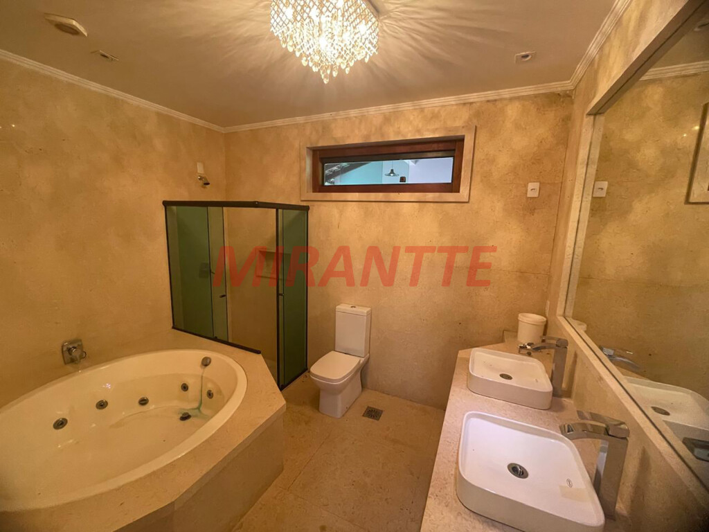 Casa terrea de 600m² com 3 quartos em Serra Da Cantareira