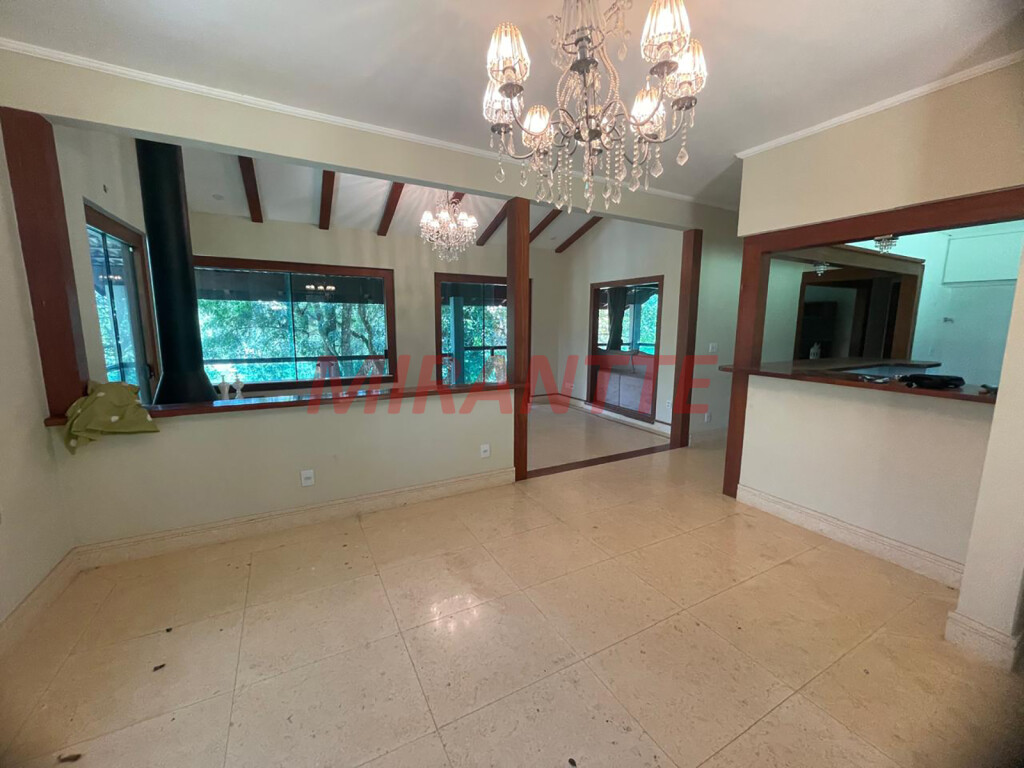 Casa terrea de 600m² com 3 quartos em Serra Da Cantareira