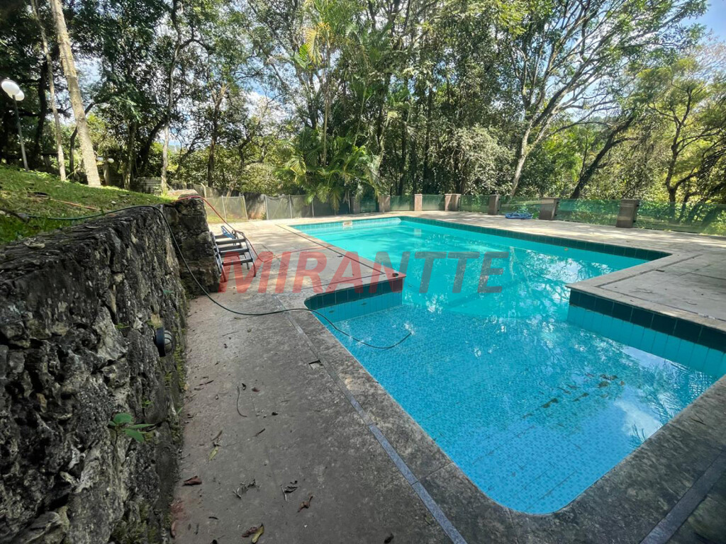 Casa terrea de 600m² com 3 quartos em Serra Da Cantareira