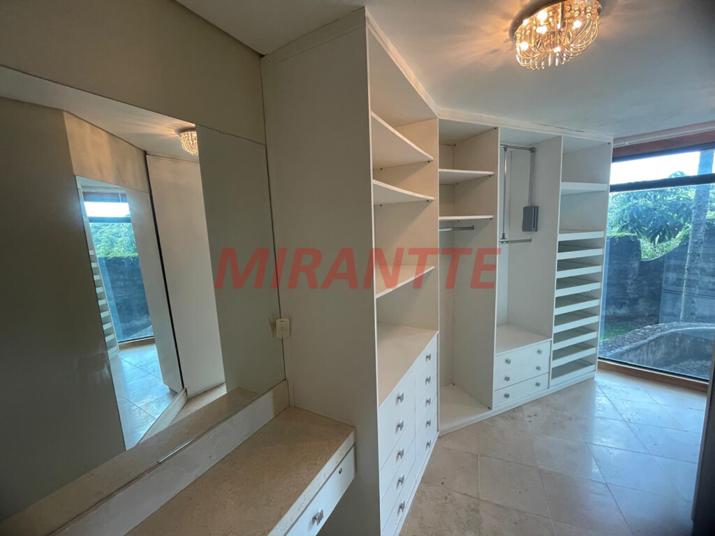 Casa terrea de 600m² com 3 quartos em Serra Da Cantareira