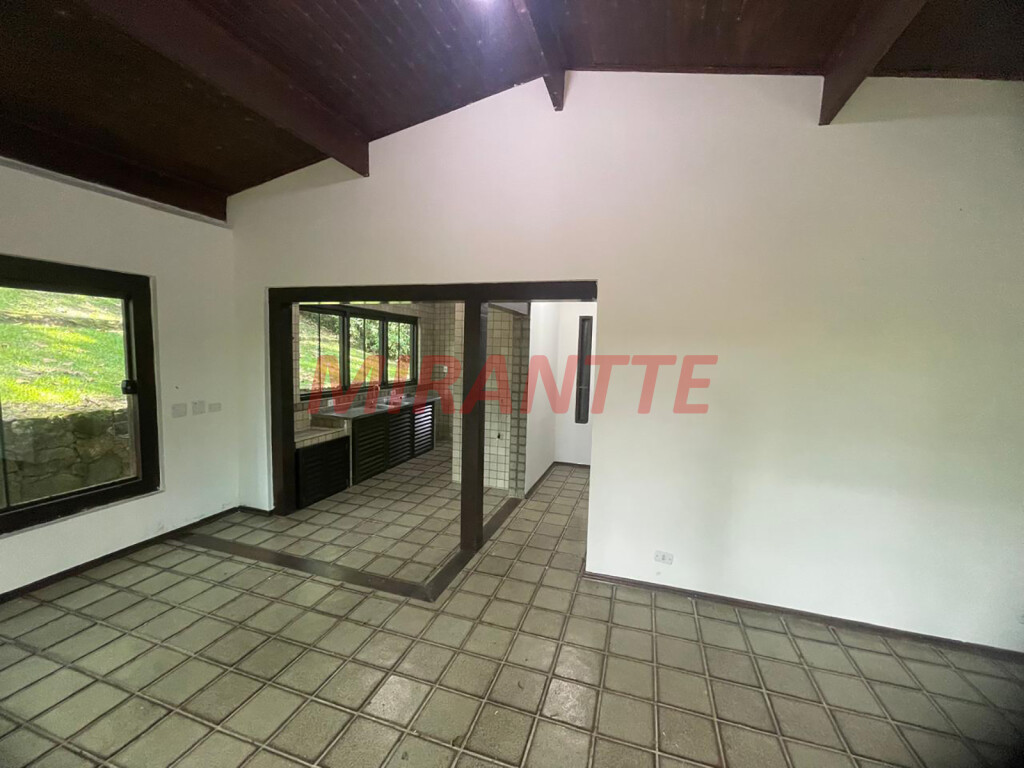 Casa terrea de 600m² com 3 quartos em Serra Da Cantareira