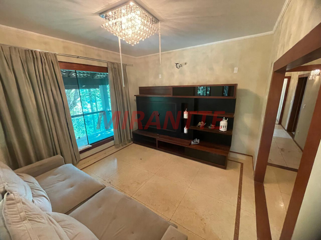 Casa terrea de 600m² com 3 quartos em Serra Da Cantareira