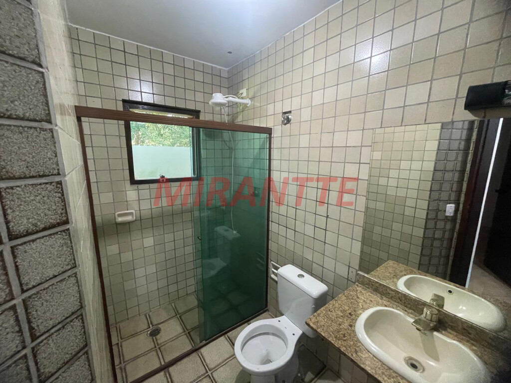 Casa terrea de 600m² com 3 quartos em Serra Da Cantareira