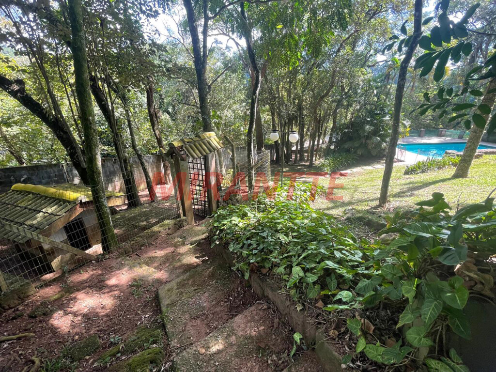 Casa terrea de 600m² com 3 quartos em Serra Da Cantareira