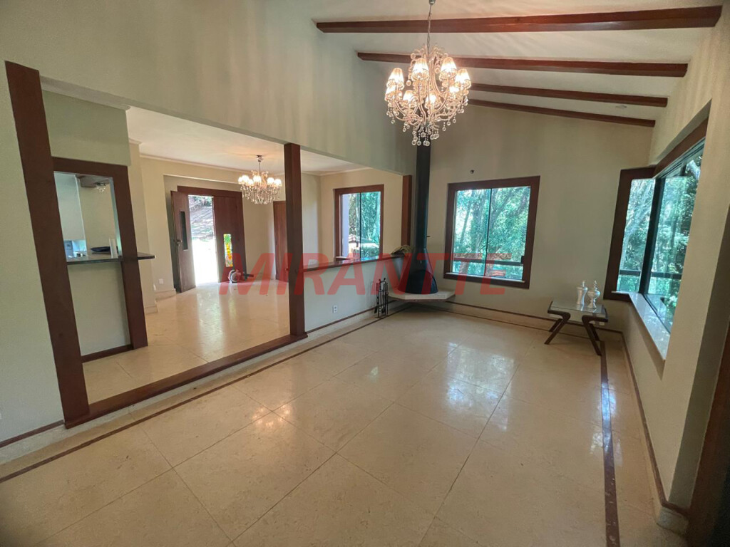 Casa terrea de 600m² com 3 quartos em Serra Da Cantareira